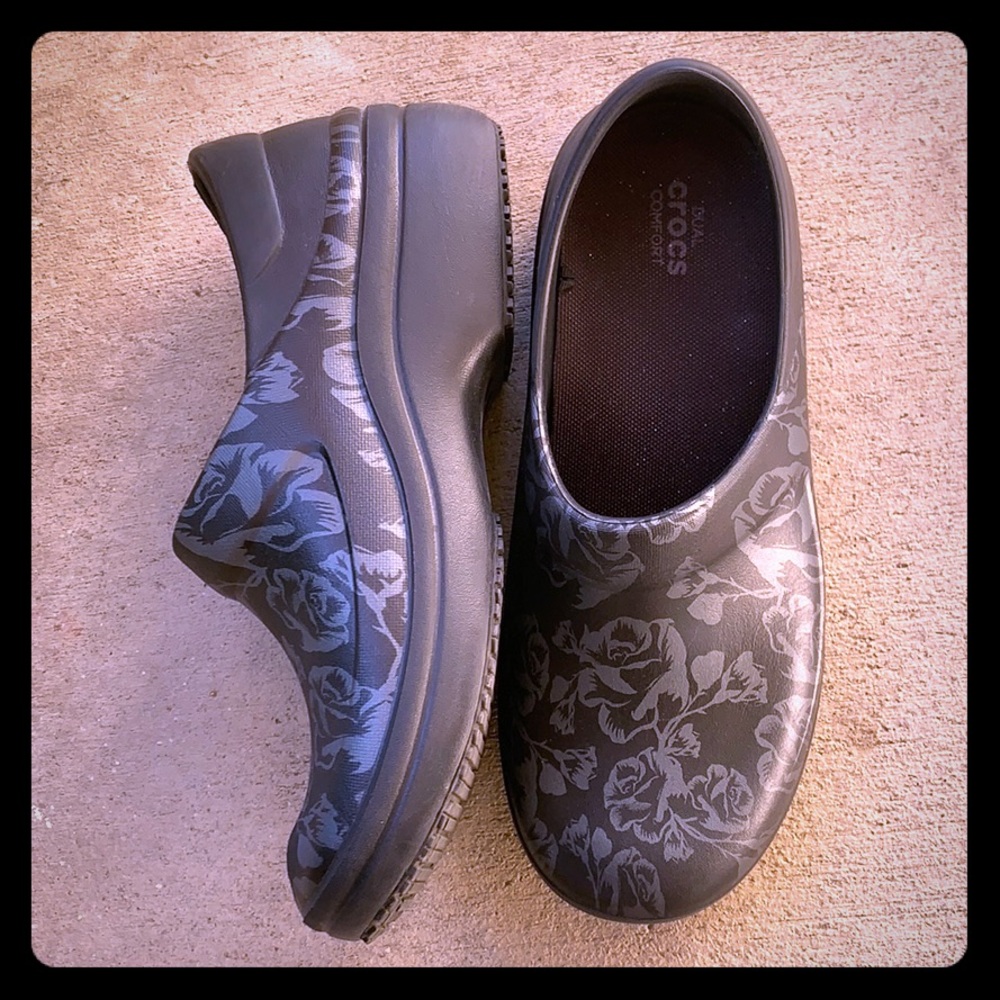 Crocs Neria Clogs